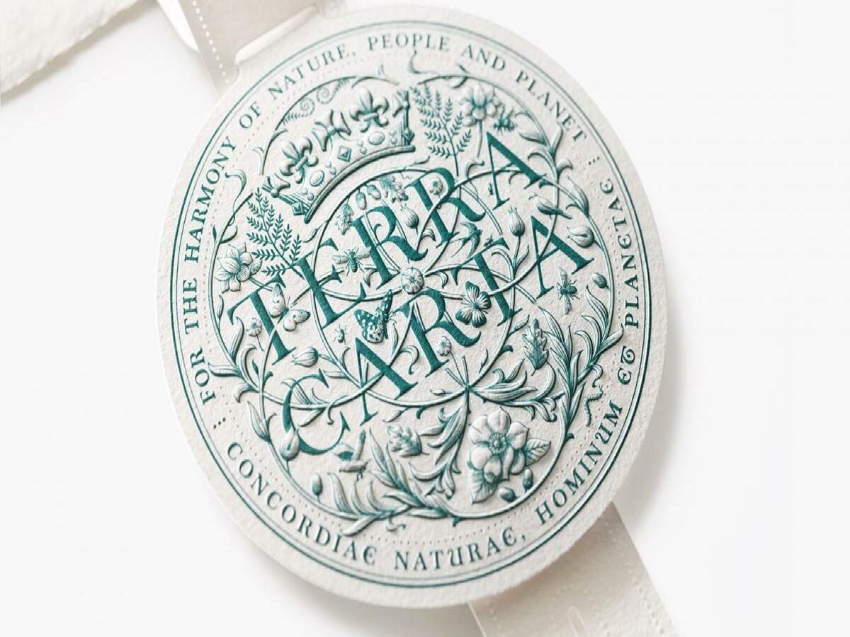 Jony Ive presenta el diseño de Terra Carta Seal, un premio para empresas de sostenibilidad