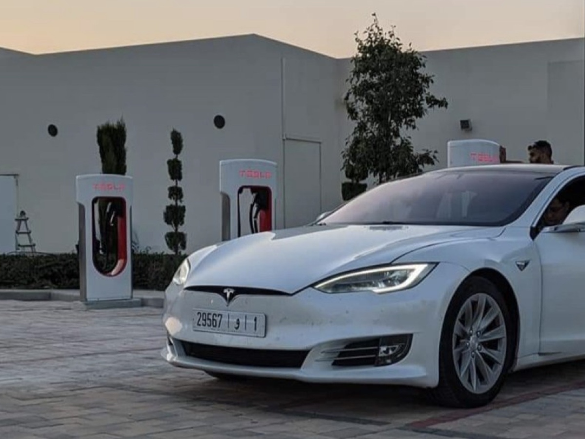 VE: Tesla es un éxito, Ionity más barato y más alcance para el Mustang Mache-E