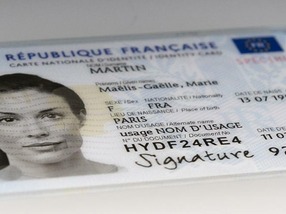 Francia: nueva tarjeta de identidad digital (CEV, chip, datos biométricos)