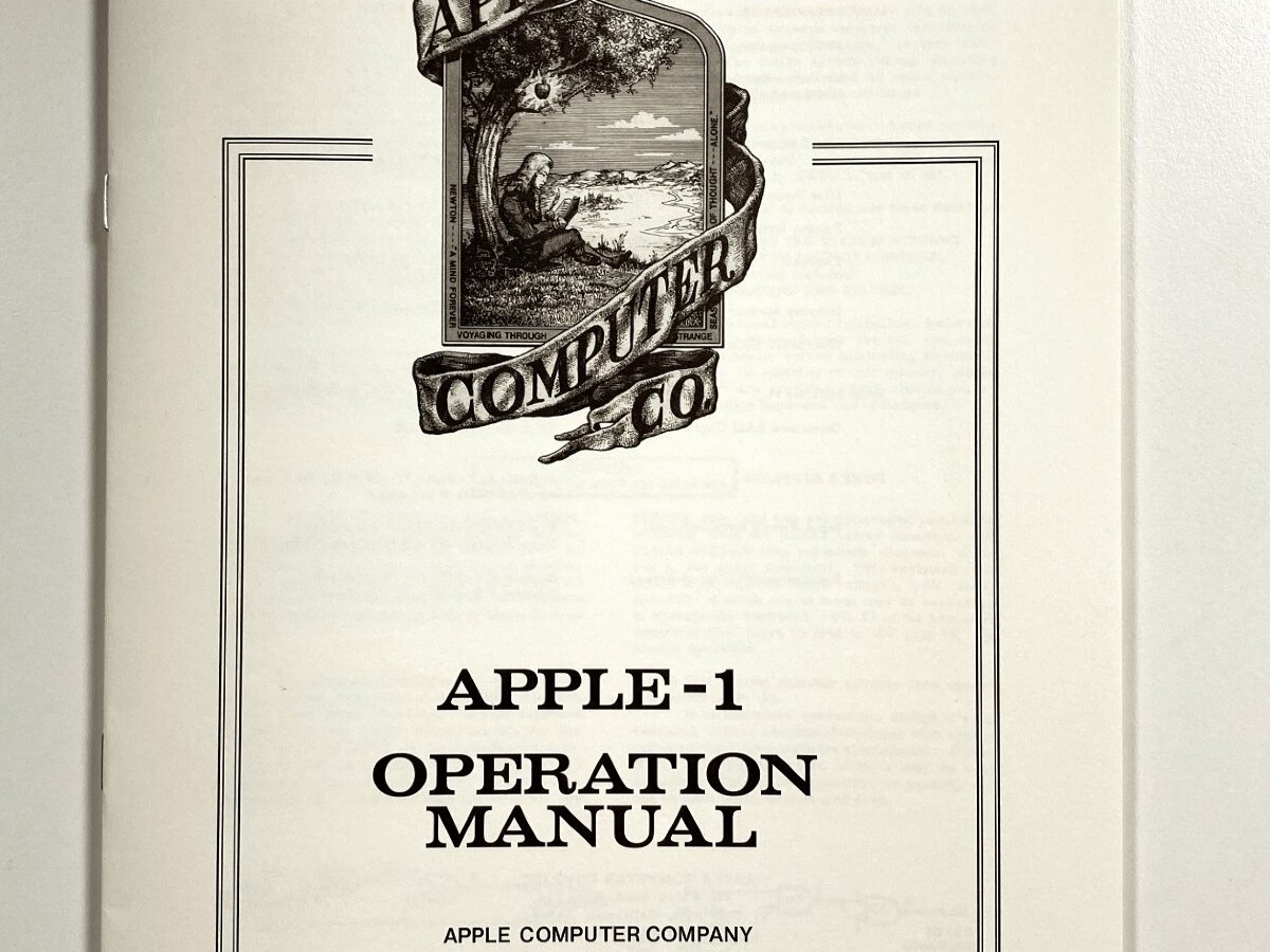 Inusual: recrea el manual de usuario de Apple-I en InDesign
