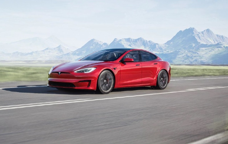 Ilustración: Tesla: el 0 & agrave;  100 en 1,1 segundos (Roadster SpaceX) y el Model S Plaid el 3 de junio