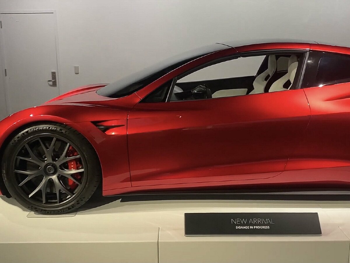 Tesla: 0 a 100 en 1,1 segundos (Roadster SpaceX) y Model S Plaid el 3 de junio