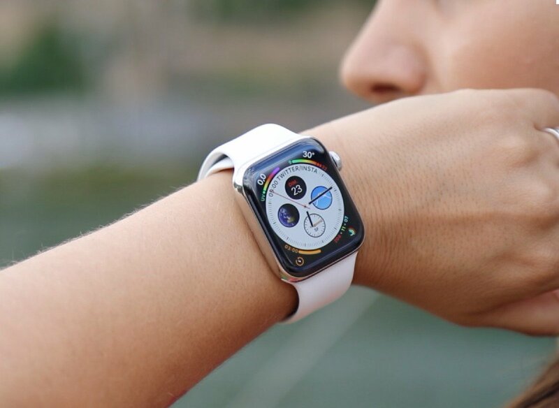 Illustratie: Apple Watch Series 7: grote batterij, nieuwe kleuren