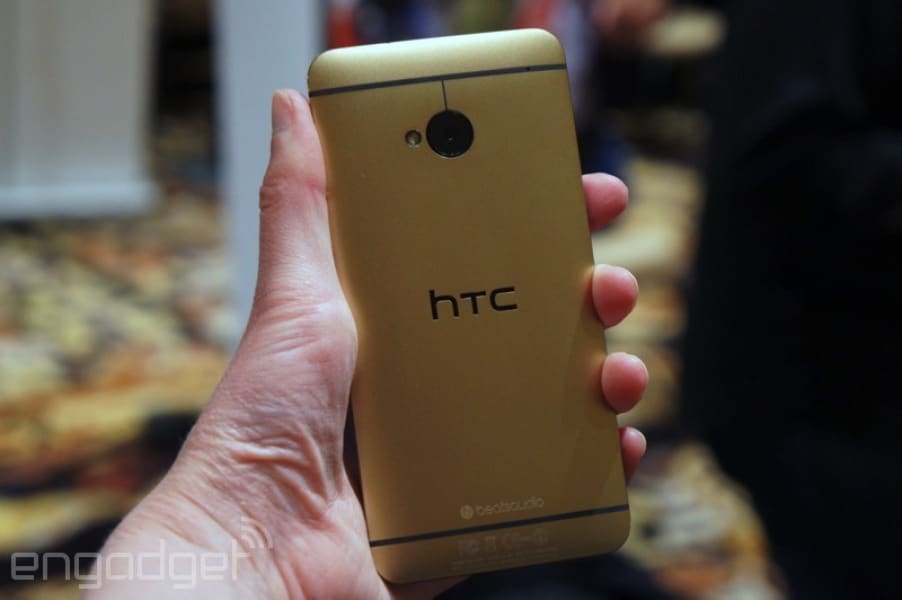 HTC One Gold Edition también aparece en el CES de Las Vegas (foto)