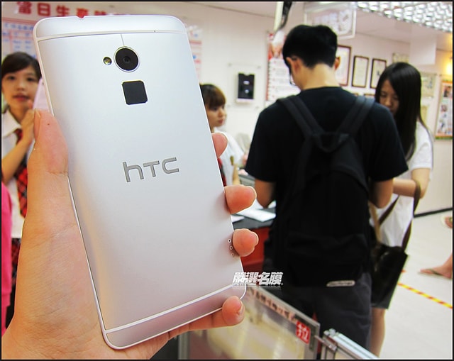 HTC One Max se muestra en muchas imágenes de alta definición