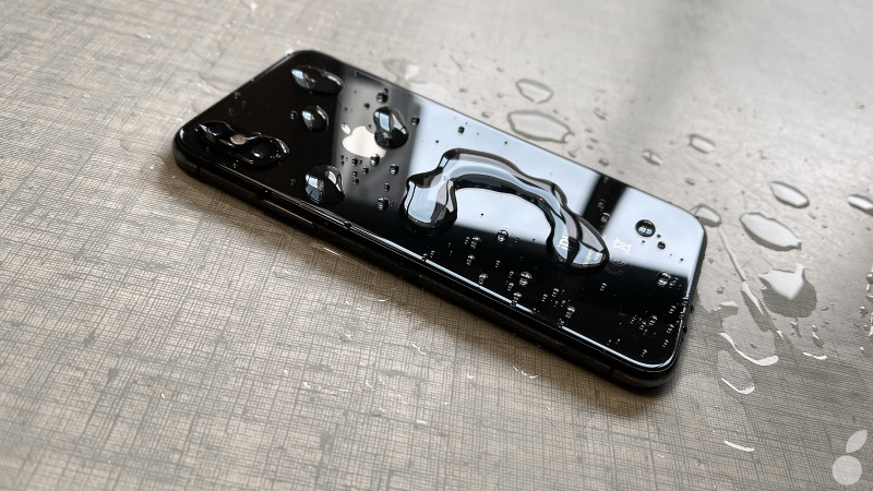 Ilustración: Resistance & agrave;  El agua del iPhone no pasaría el servicio de Apple [Sondage]