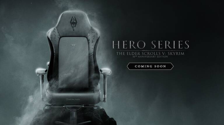 La silla para juegos Skyrim es perfecta: incluso está la flecha en la rodilla