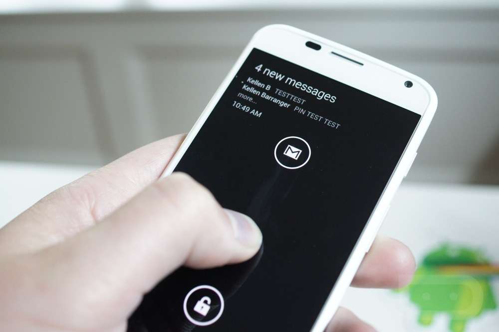 Moto X: active display, touchless control, quick capture e video tour