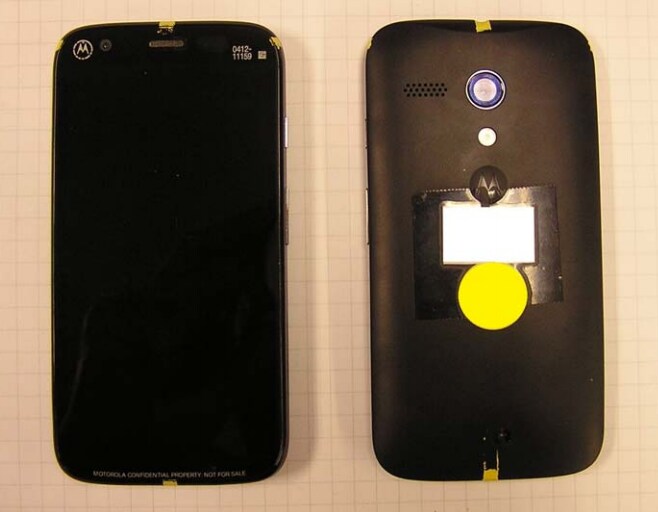 Motorola DVX se muestra en un par de fotos, cortesía de la FCC
