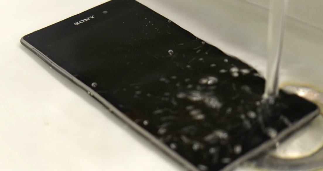 Sony Xperia Z1: Focus resistencia al agua