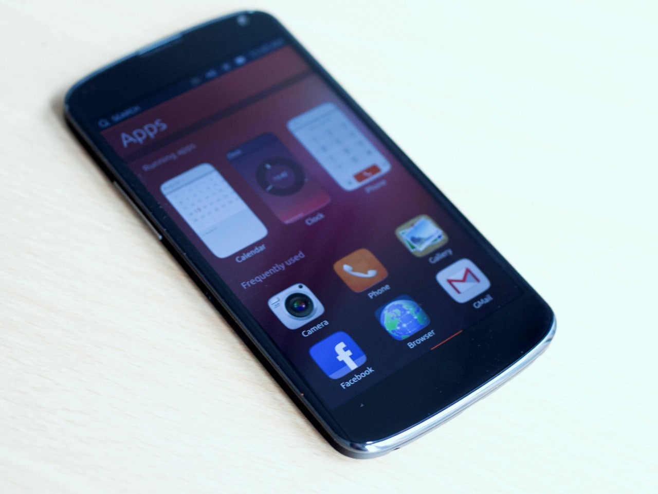 Ubuntu Edge: aquí están las imágenes del teléfono inteligente de 32 millones de dólares
