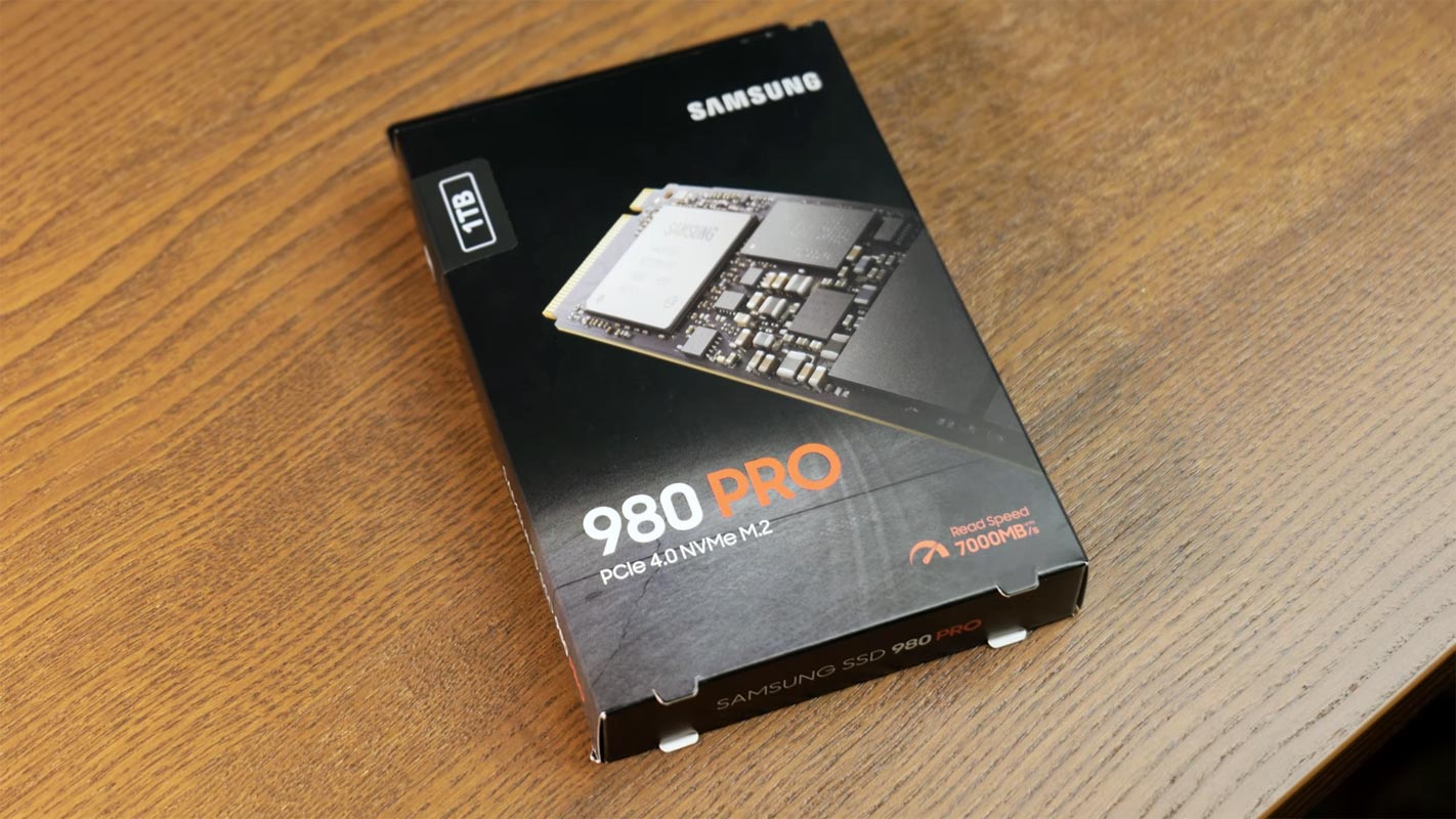 SAMSUNG 980 PRO NVMe SSD con caja minorista