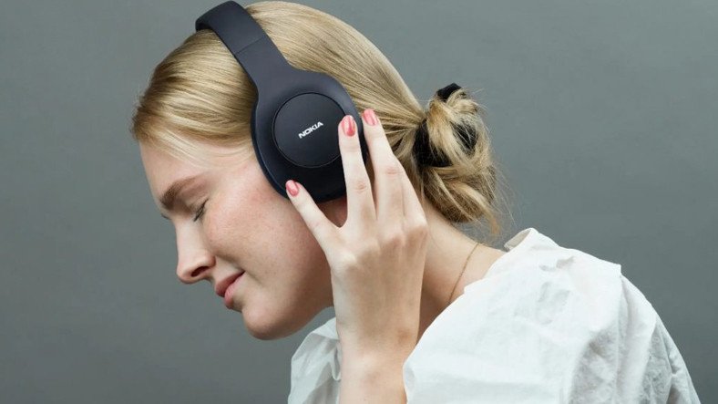 Se anuncian los audífonos supraaurales inalámbricos Nokia Essential