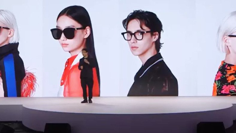 Huawei, Sade Görünüşüyle Dikkat Çeken Akıllı Gözlüğünü Tanıttı