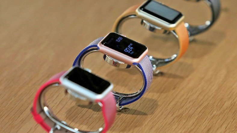 Apple, Saatlerine Özel Açtığı ‘Watch’ Mağazasına Kepenk İndiriyor