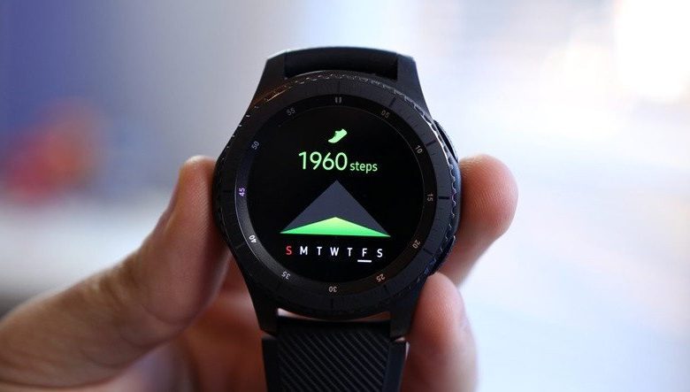 Samsung diseña un dispositivo mixto de reloj inteligente y pulsera
