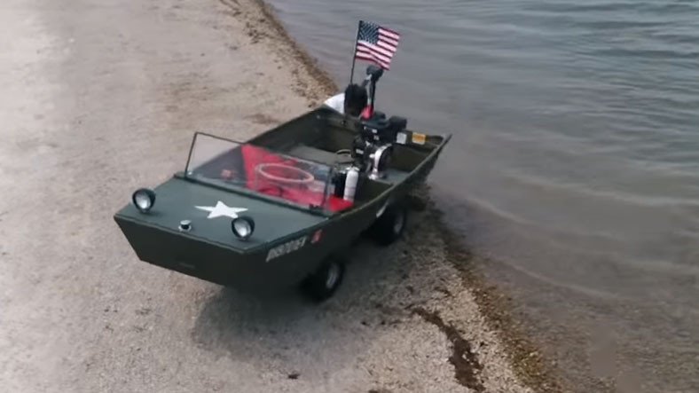 YouTuber construye su propio vehículo anfibio