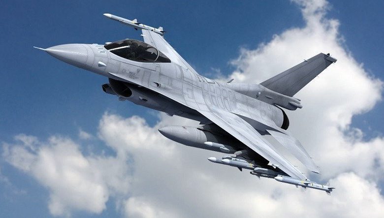 Avión a reacción F-16 de segunda mano con poco uso por 50 millones de liras