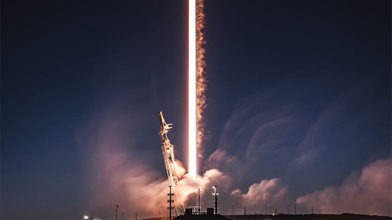 Nueva aprobación de la FCC para los satélites Starlink de SpaceX