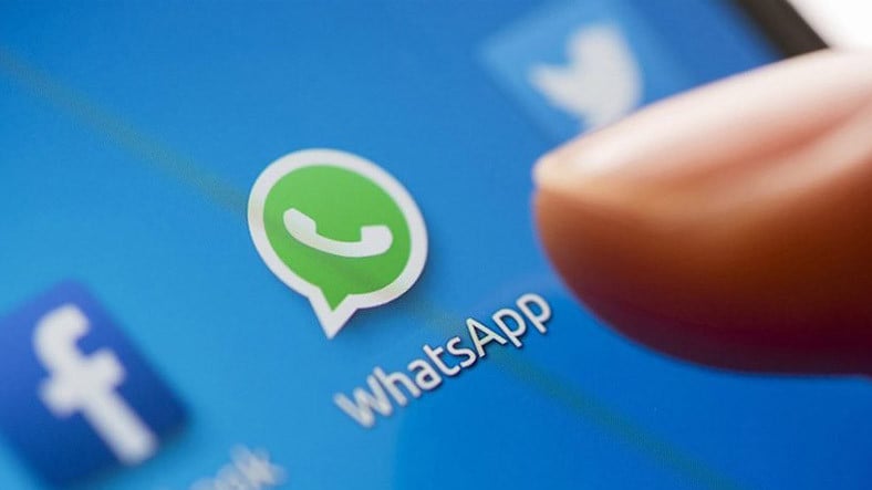 Facebook destaca el botón de acceso a WhatsApp en Turquía