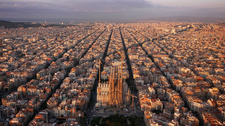 Barselona’nın Izgara Gibi Görünen Meşhur Şehir Planının Arkasındaki Hikaye