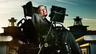 Celebridades compiten para ser la nueva voz de Stephen Hawking