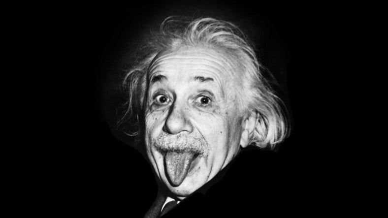 La historia de la foto de la lengua fuera de Einstein